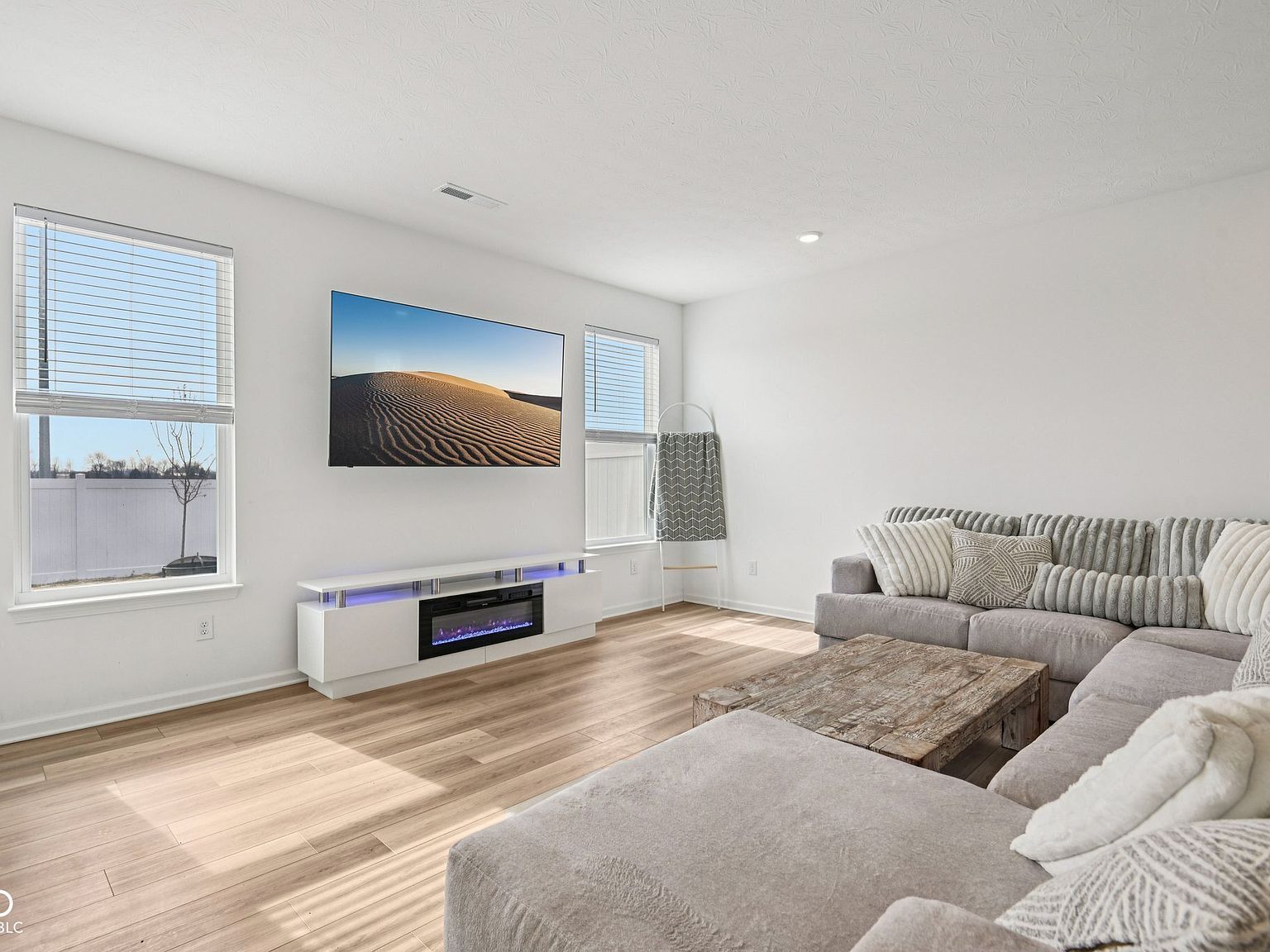 4869 Morning Valley Ct McCordsville, IN 46055 - Thumbnail 4