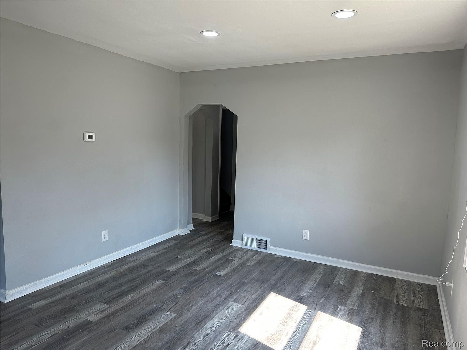 14103 Glenwood St Detroit, MI 48205 - Thumbnail 4