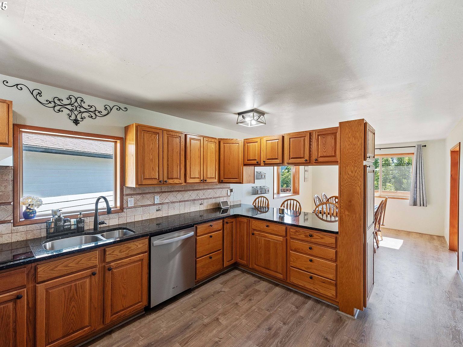 94171 Crystol Creek Ln Coquille, OR 97423 - Thumbnail 4