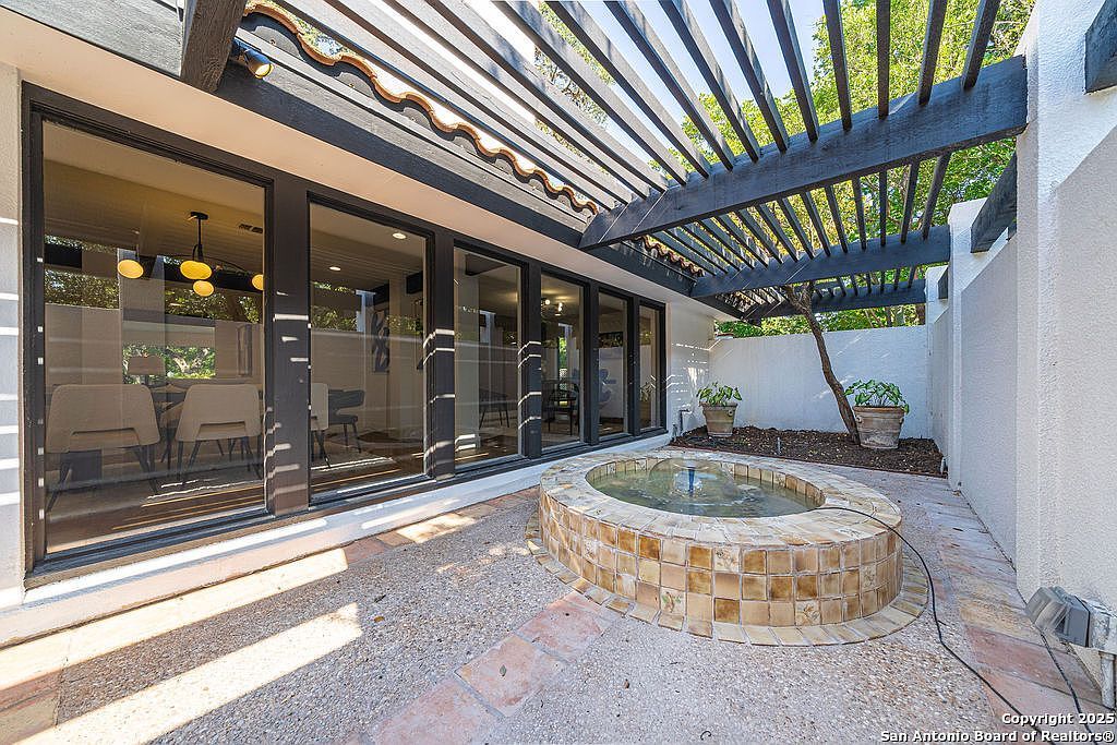 320 Mustang Cir Hollywood Park, TX 78232 - Thumbnail 4