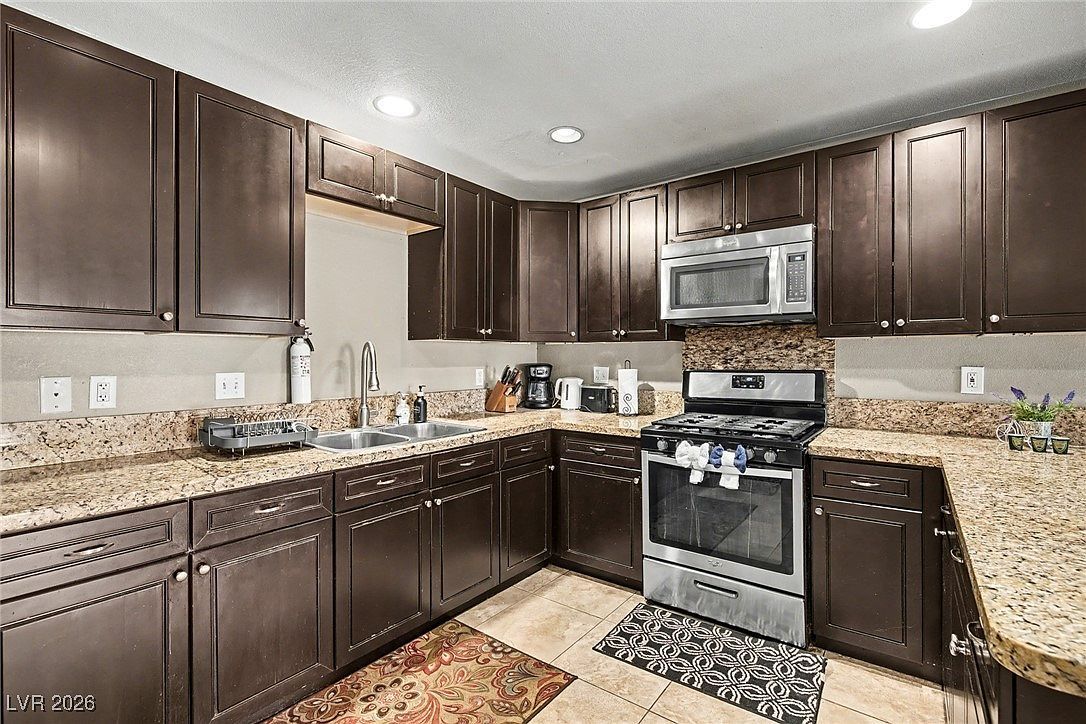 3136 Crawford St North Las Vegas, NV 89030 - Thumbnail 4