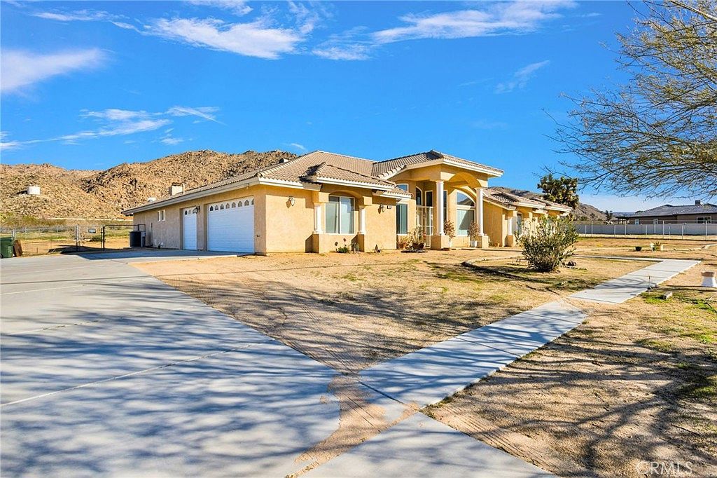 24040 Cuyama Rd Apple Valley, CA 92307 - Thumbnail 4