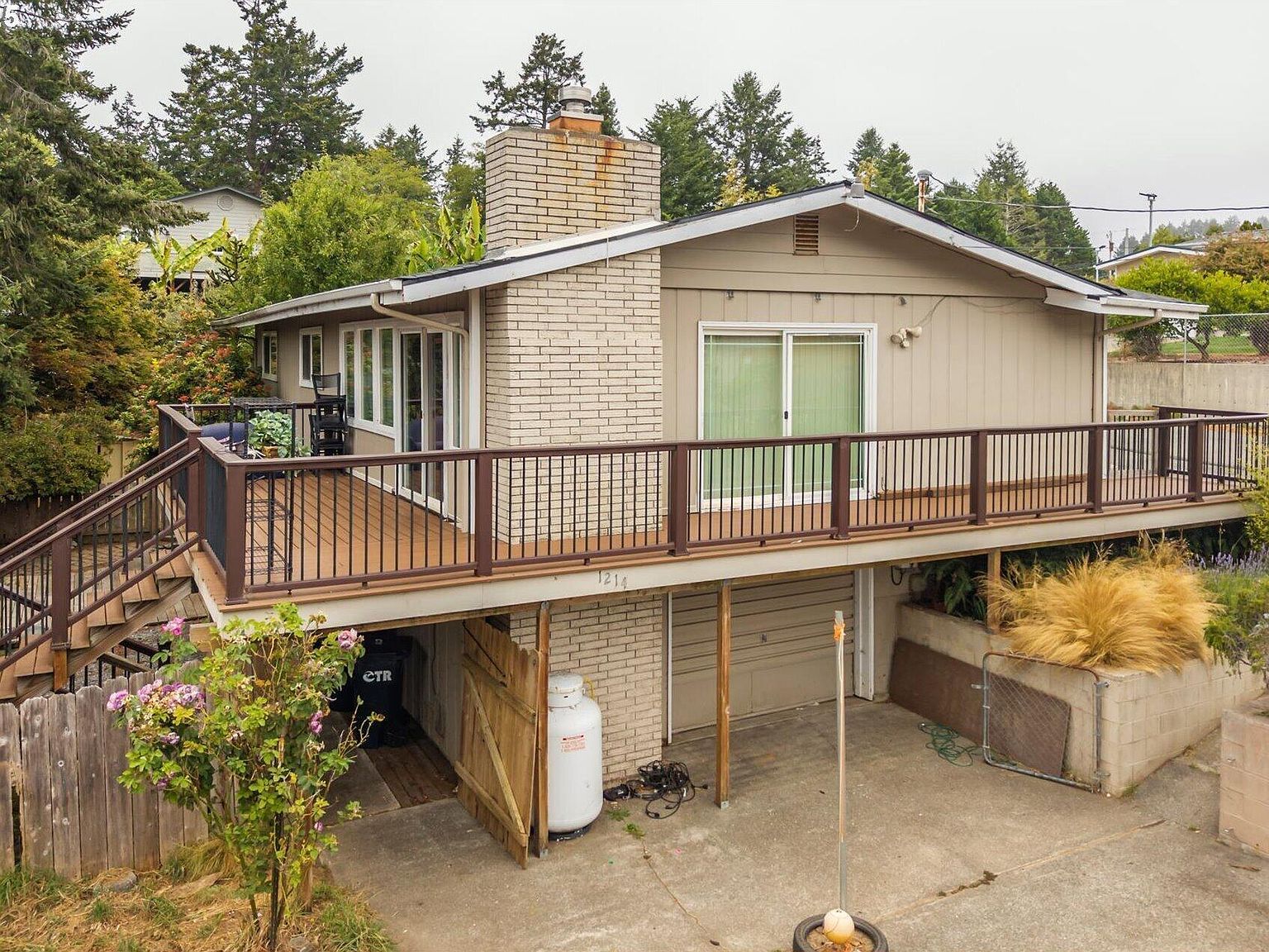 1214 Ransom Ave Brookings, OR 97415 - Thumbnail 4