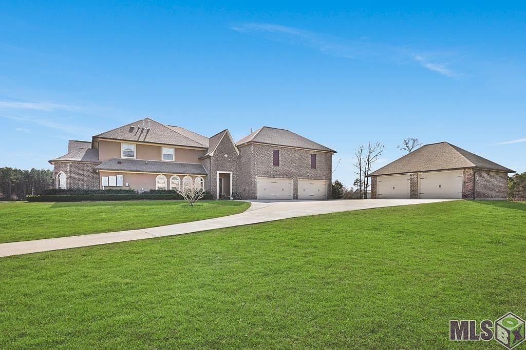 15185 Lalonde Ln Gonzales, LA 70737 - Thumbnail 4