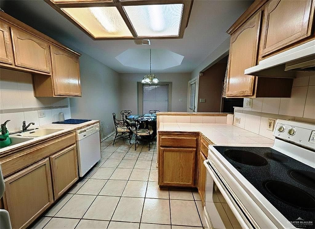 2500 Duke Ave McAllen, TX 78504 - Thumbnail 4