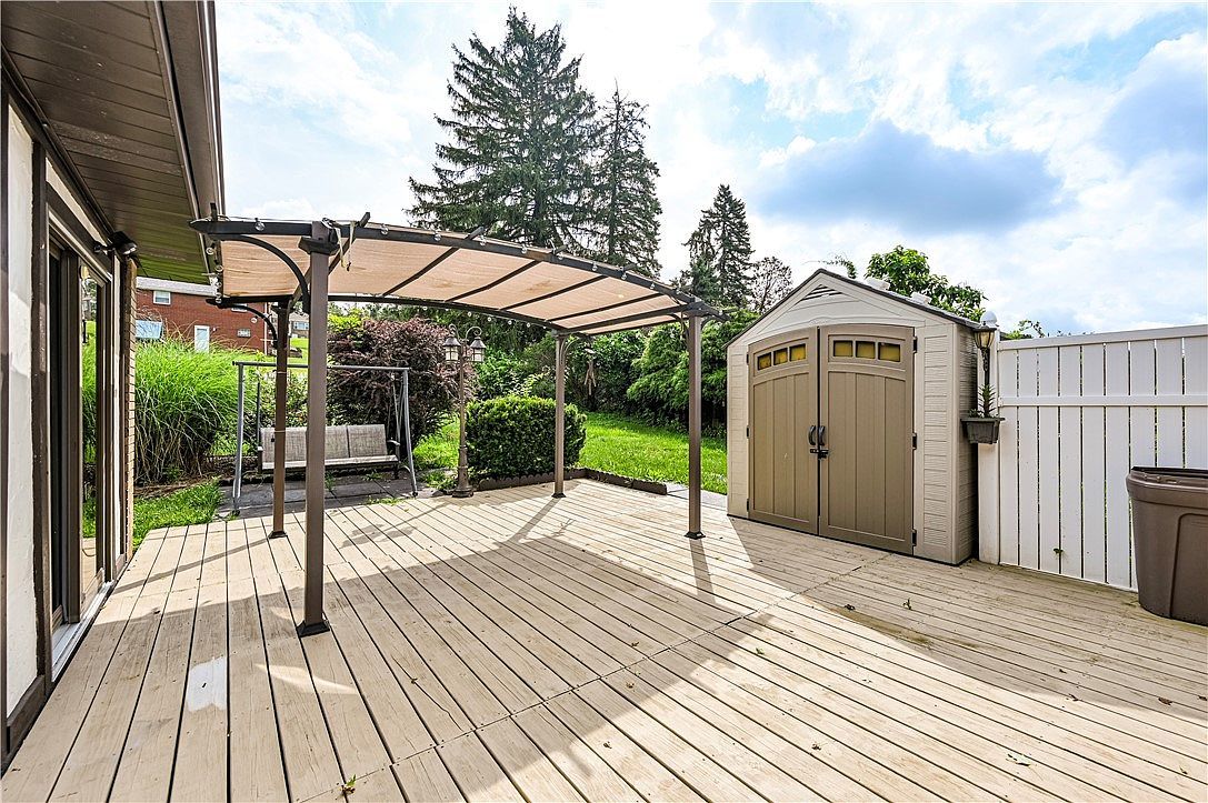 4045 Blue Willow St Irwin, PA 15642 - Thumbnail 4