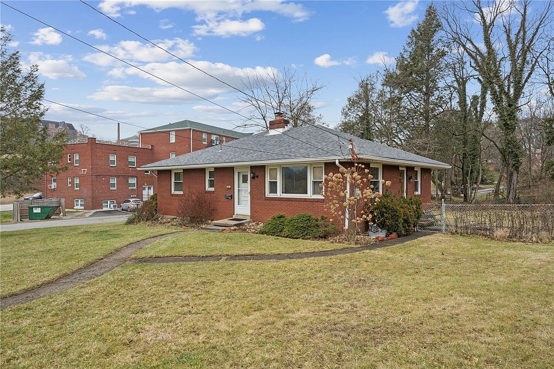 131 Ohara St Greensburg, PA 15601 - Thumbnail 4