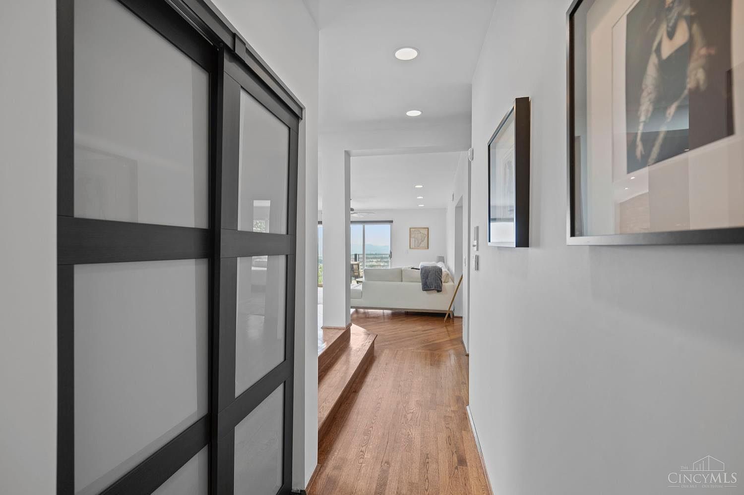 143 Goethe St UNIT 4-D Cincinnati, OH 45202 - Thumbnail 4