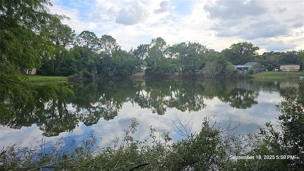 691 Piedmont Dr Deltona, FL 32725 - Thumbnail 4