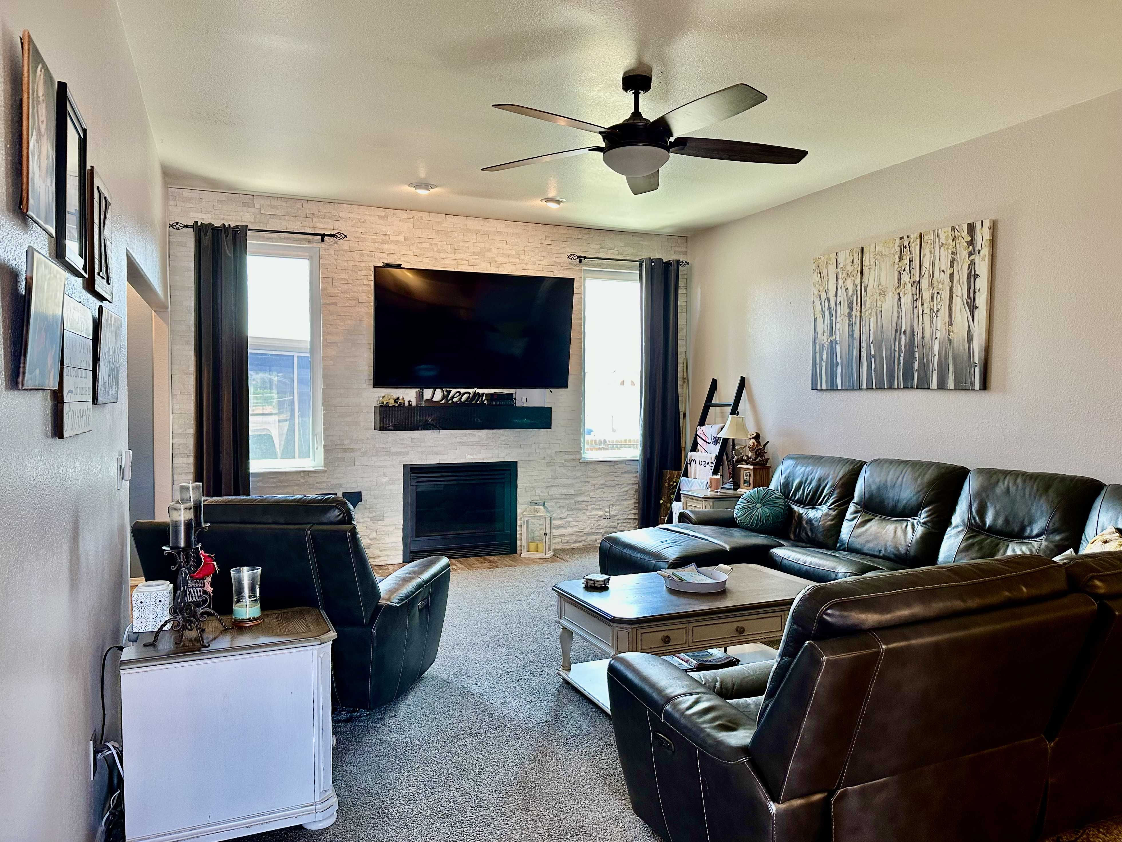 462 West Palmer Lake Drive, Pueblo West, CO, USA, 81007 - Thumbnail 4