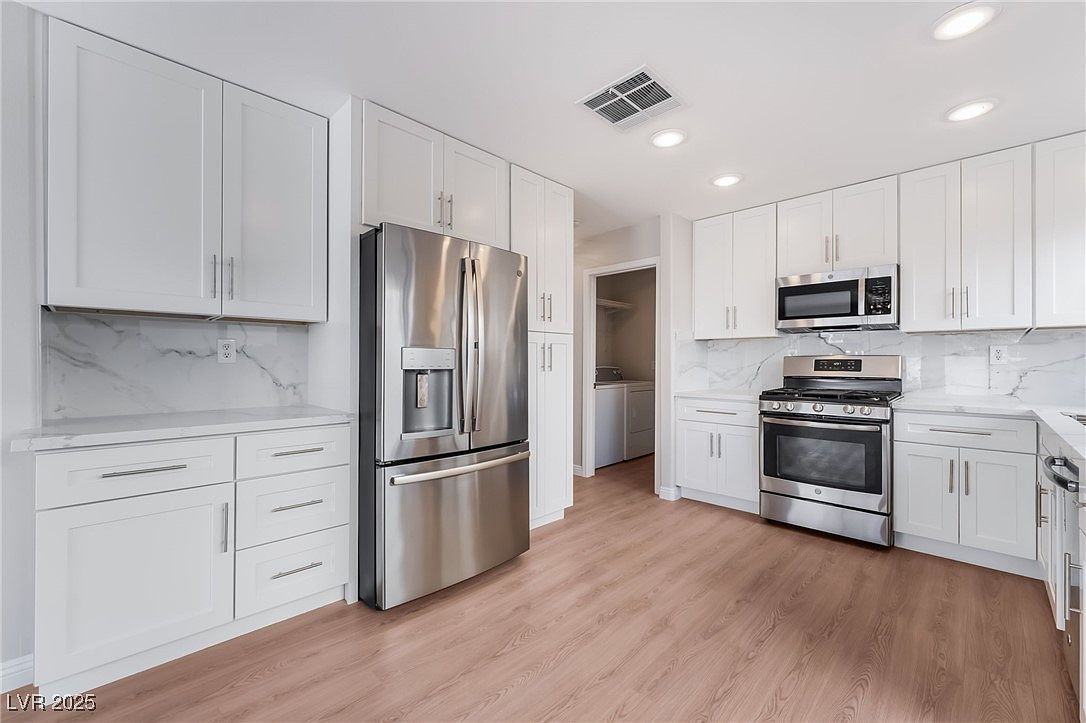 44 Avenida Gracia Henderson, NV 89074 - Thumbnail 4