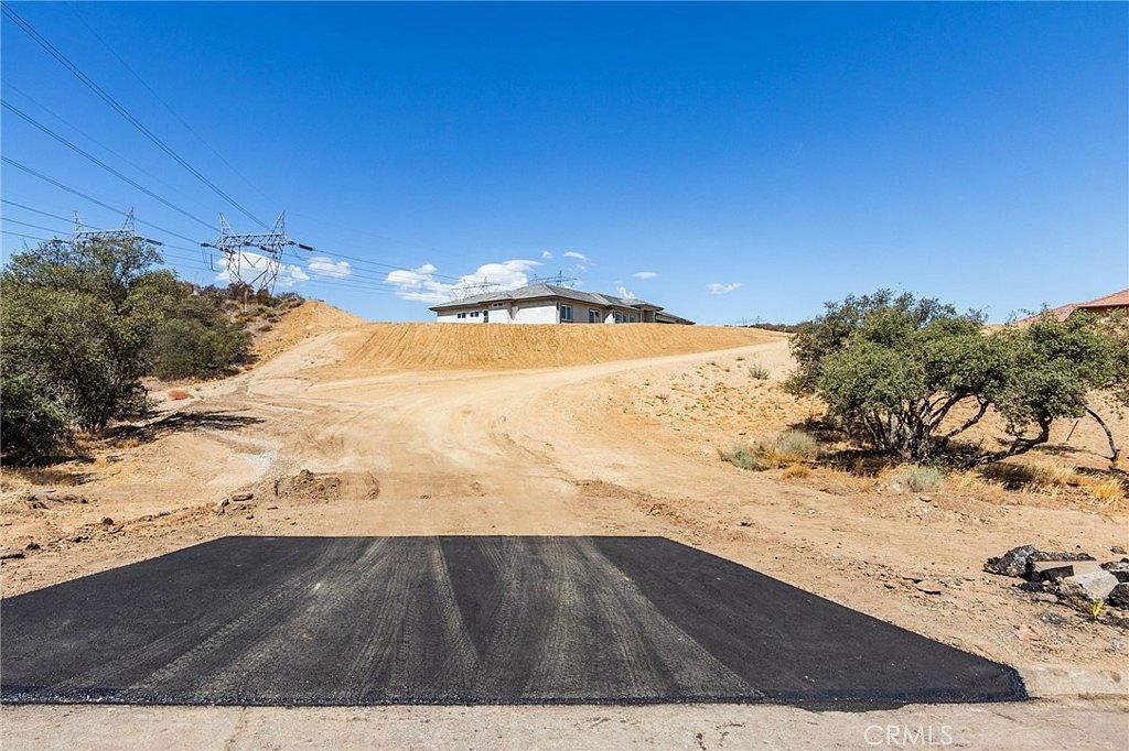 6848 Braceo St Oak Hills, CA 92344 - Thumbnail 4