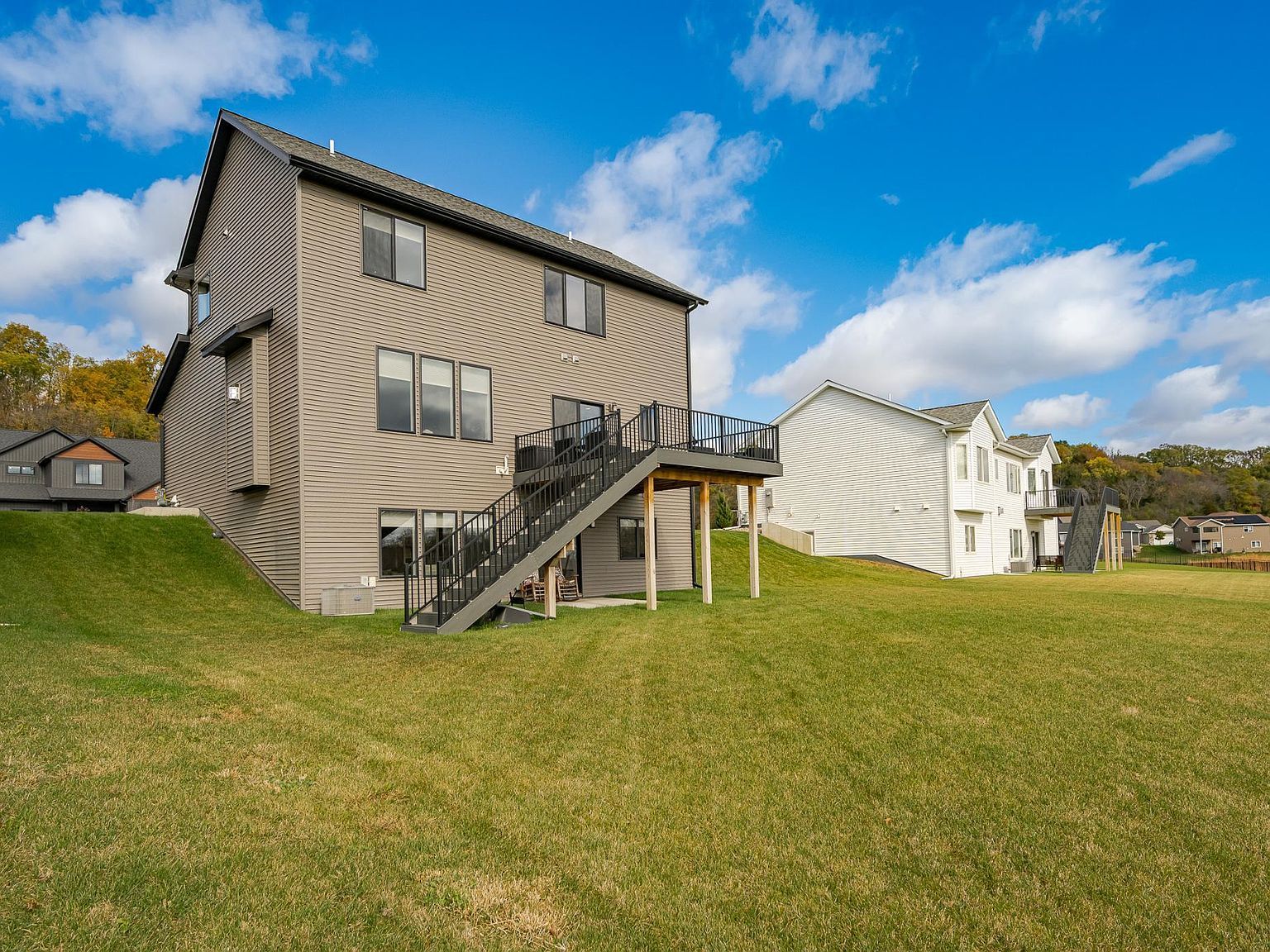 1870 Hadley Hills Dr NE Rochester, MN 55906 - Thumbnail 4