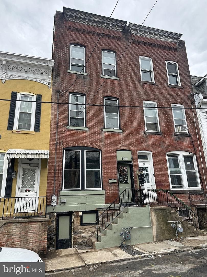 709 W Norwegian St Pottsville, PA 17901 - Thumbnail 4