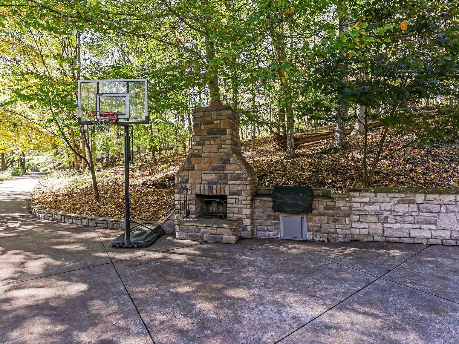 256 Pinehurst Dr Granville, OH 43023 - Thumbnail 4