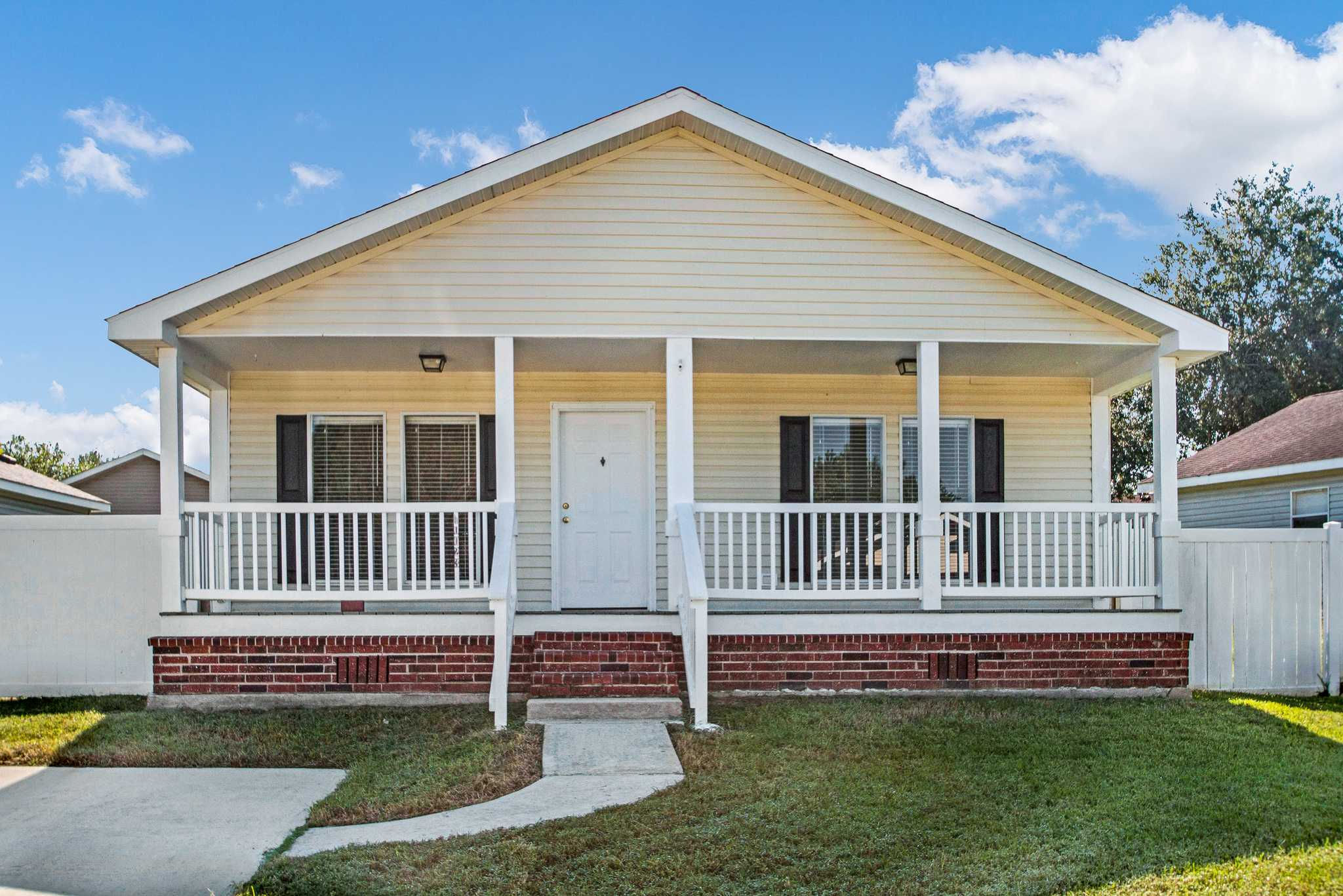 10023 Summerberry Lane, Tomball, TX, USA, 77375 - Thumbnail 4