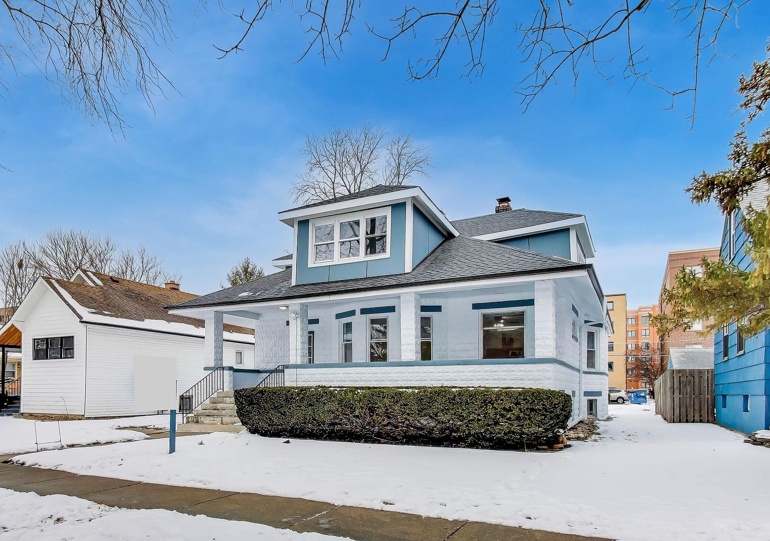 1638 Oakwood Ave Des Plaines, IL 60016 - Thumbnail 4