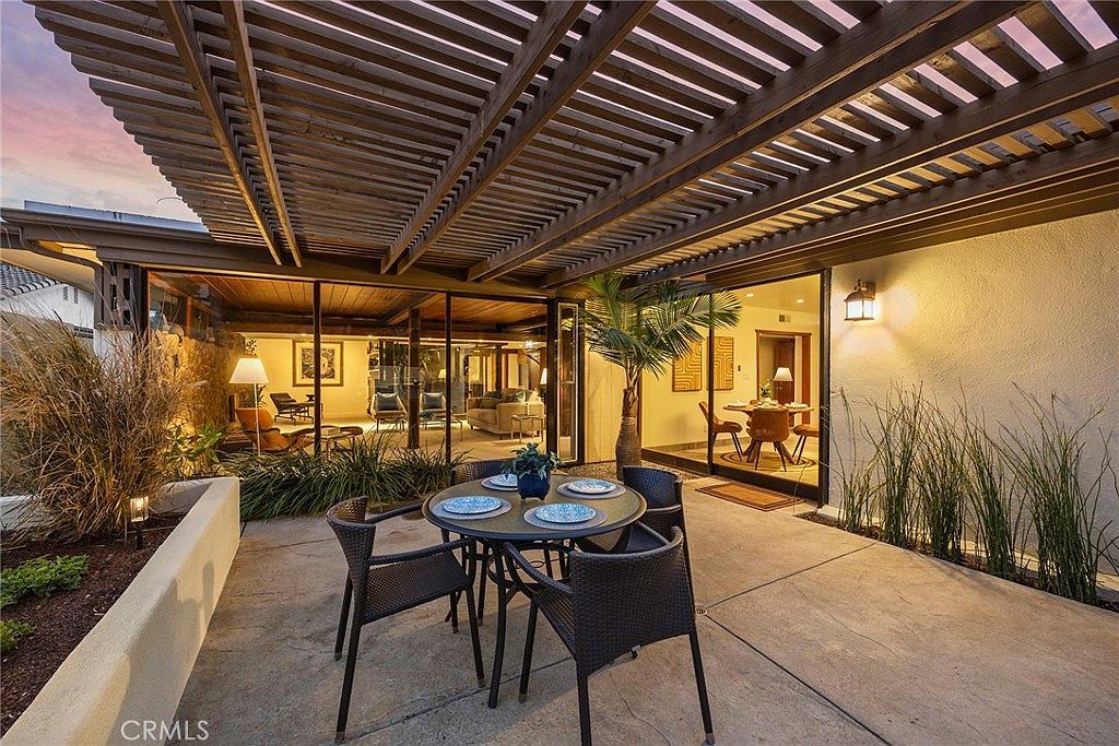 10662 Crawford Canyon Rd Santa Ana, CA 92705 - Thumbnail 4