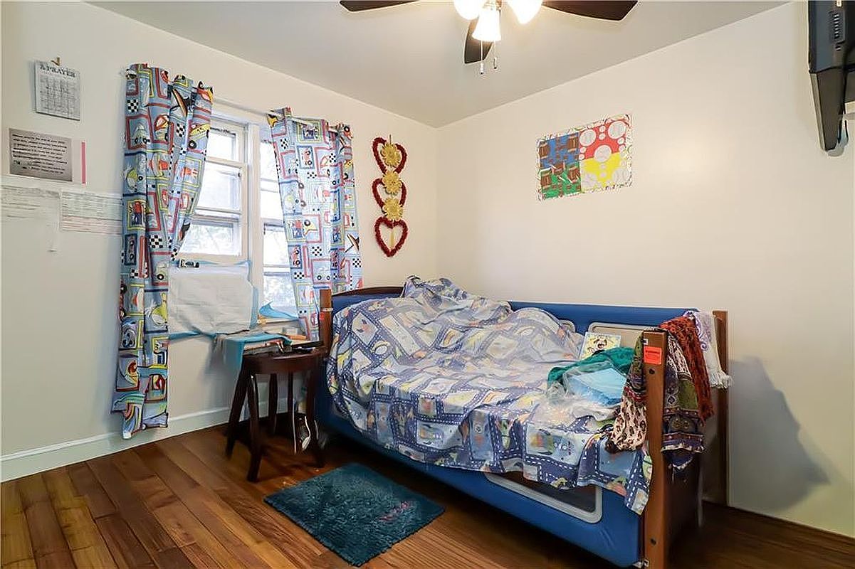 923 E 85th St Brooklyn, NY 11236 - Thumbnail 4