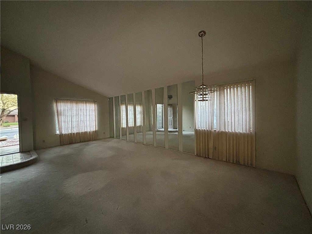 812 Arrowhead Trl Henderson, NV 89002 - Thumbnail 4