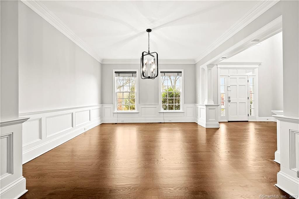 327 White Oak Shade Rd New Canaan, CT 06840 - Thumbnail 4