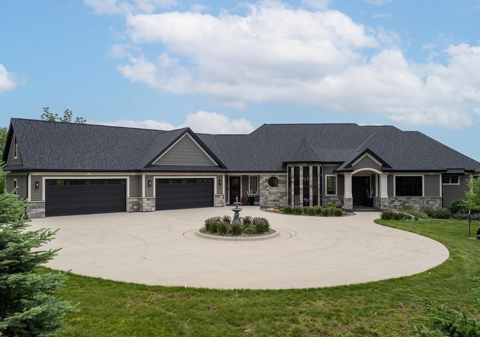 1500 Weatherhill Ridge Ct SW Rochester, MN 55902 - Thumbnail 4