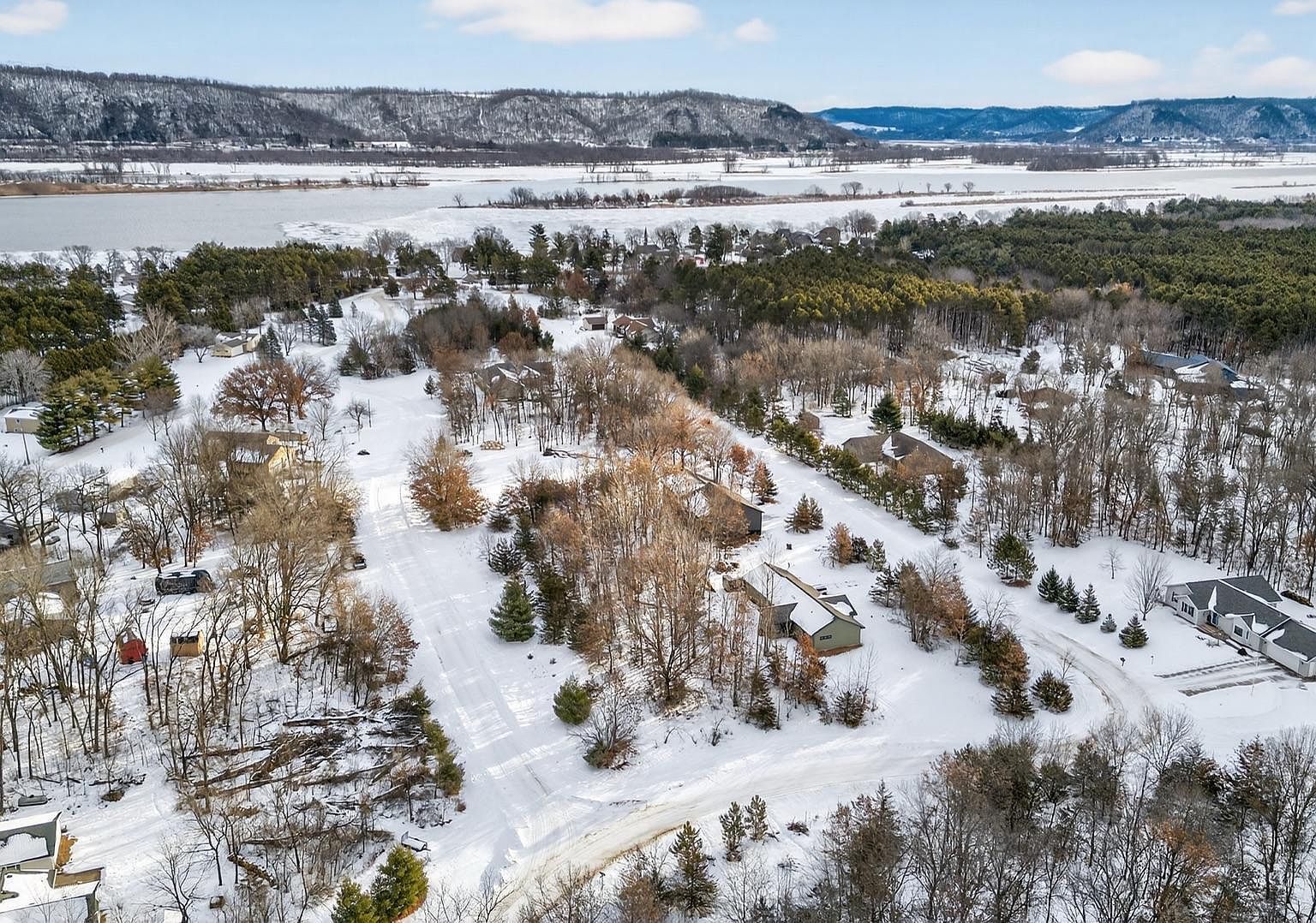 L9b5 675th St Wabasha, MN 55981 - Thumbnail 4