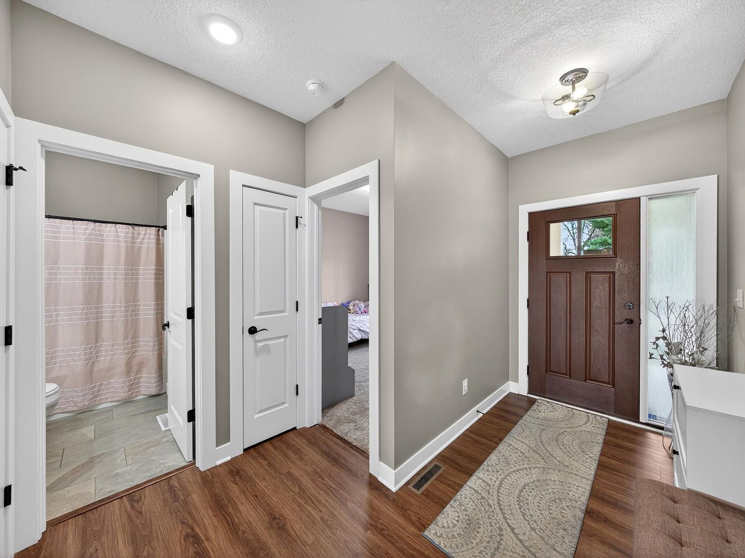 3913 Sunnydale Ln SE Rochester, MN 55904 - Thumbnail 4