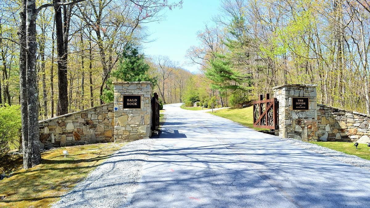 LOT Spikemoss Rd #Q Sapphire, NC 28774 - Thumbnail 4