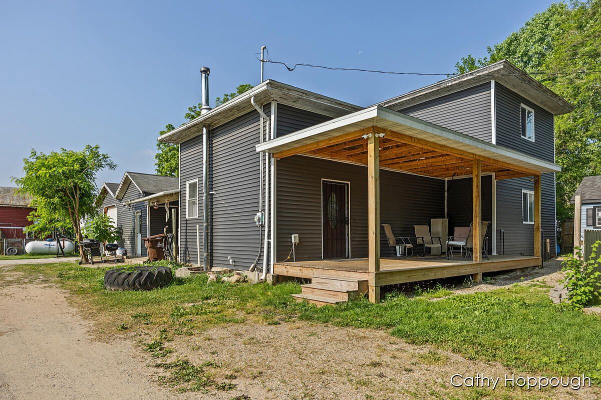 4555 Charles St Palo, MI 48870 - Thumbnail 4