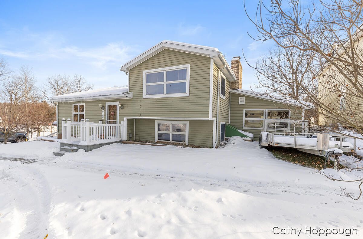 220 N Maple Ave Maple Rapids, MI 48853 - Thumbnail 4