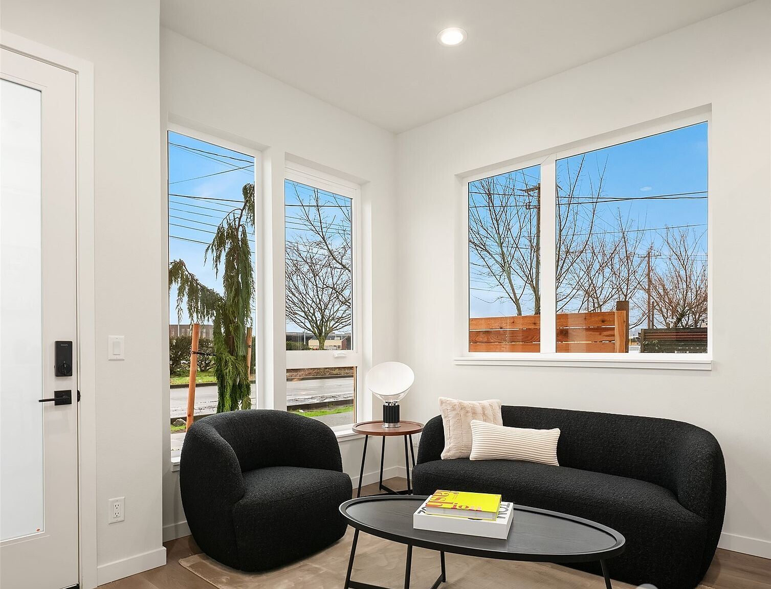 6727 Carlton Ave S #B Seattle, WA 98108 - Thumbnail 4