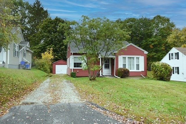 122 Allengate Ave Pittsfield, MA 01201 - Thumbnail 4