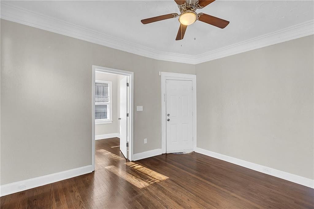 1406 E 45th St Kansas City, MO 64110 - Thumbnail 4