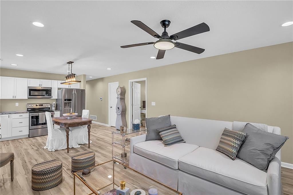 711 Pacific Ave Osawatomie, KS 66064 - Thumbnail 4