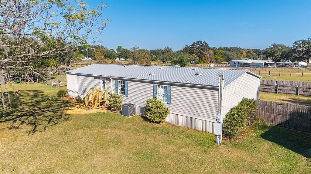 1551 SE 160th St Summerfield, FL 34491 - Thumbnail 4