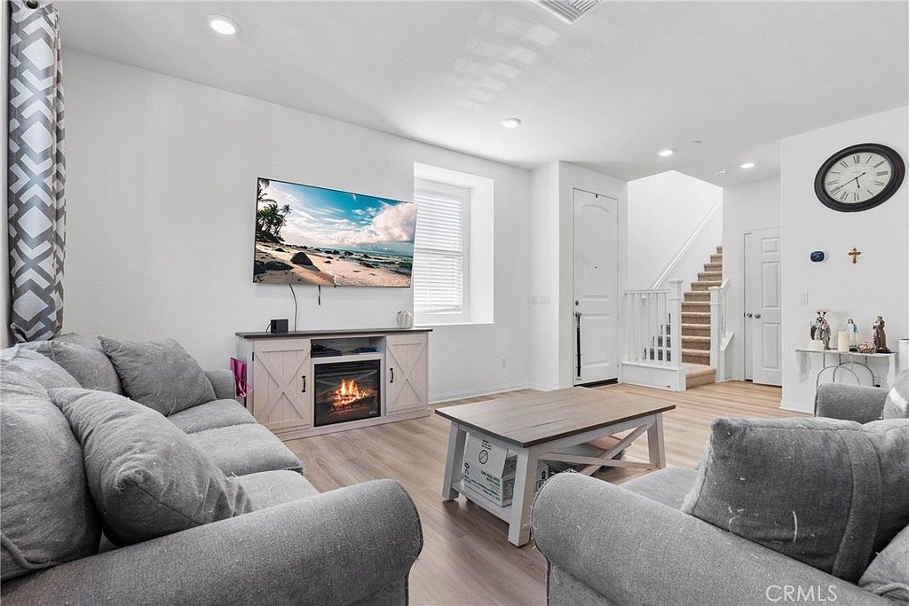 1634 Crepe Myrtle Pl Upland, CA 91784 - Thumbnail 4