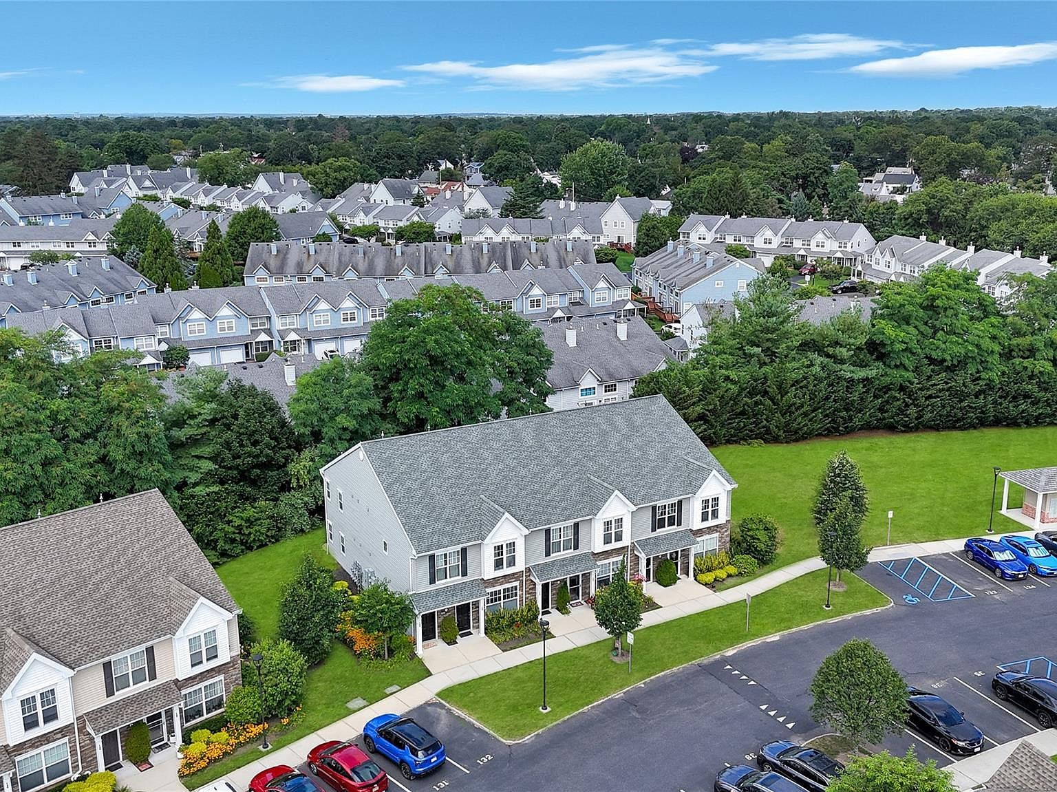 132 Weatherby Ln UNIT 132 Central Islip, NY 11722 - Thumbnail 4