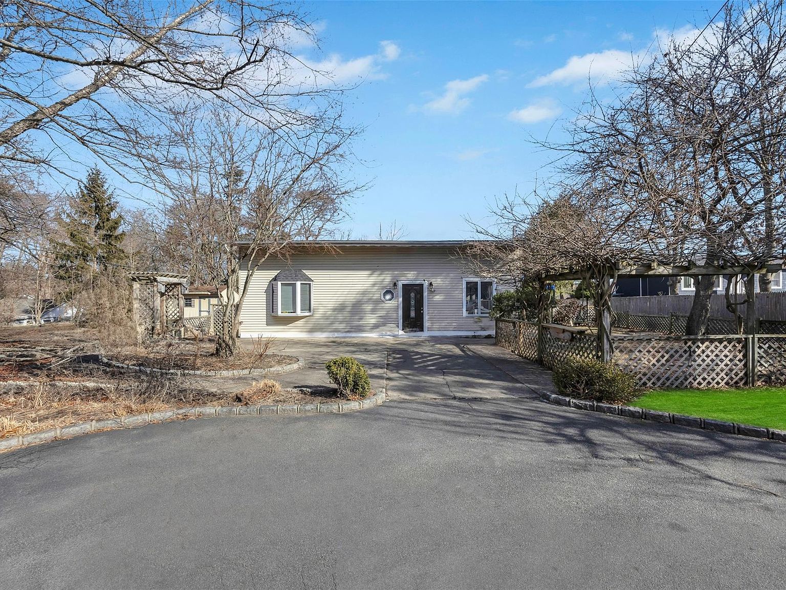 79A Traction Blvd Patchogue, NY 11772 - Thumbnail 4