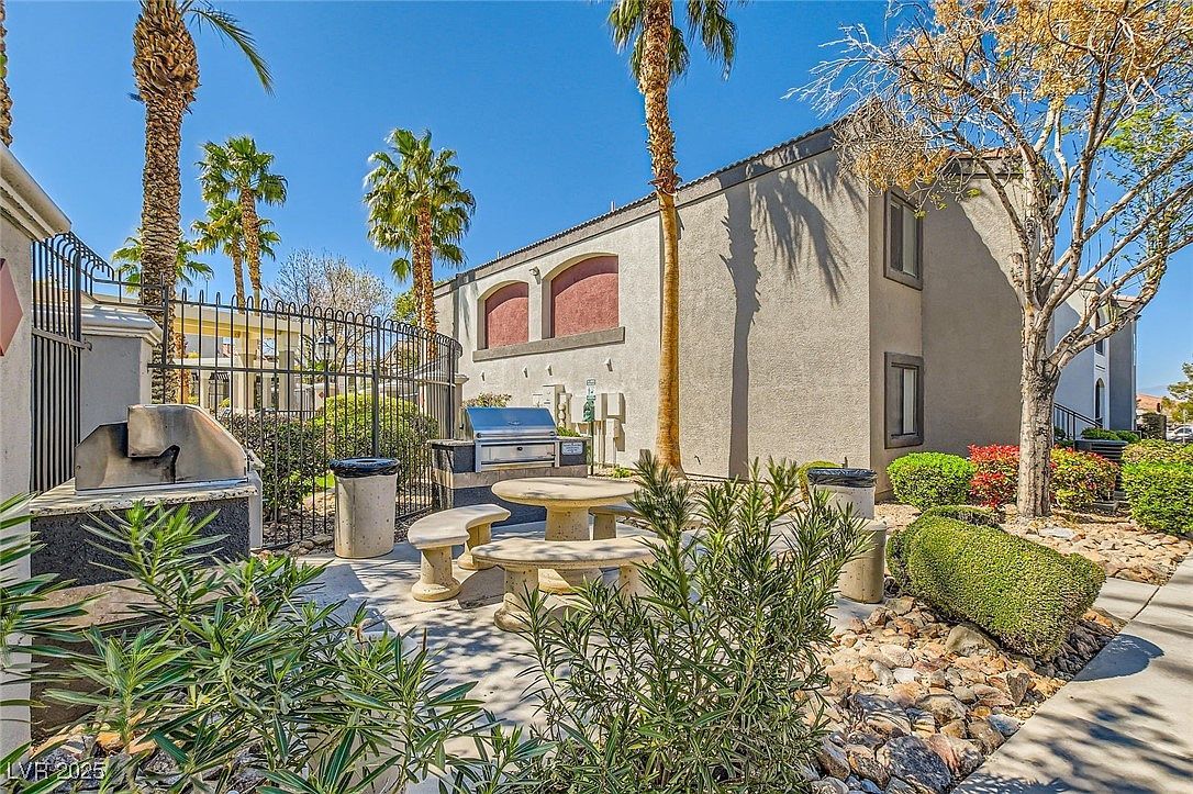 950 Seven Hills Dr APT 2014 Henderson, NV 89052 - Thumbnail 4