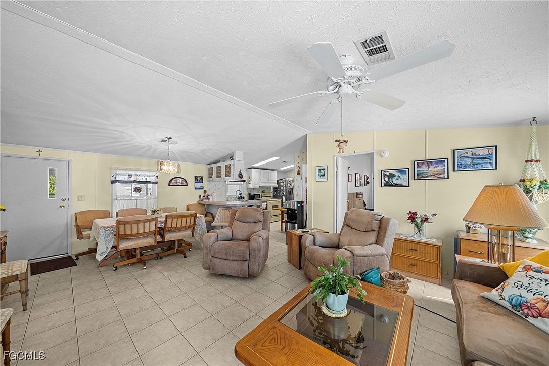 370 Nicklaus Blvd North Fort Myers, FL 33903 - Thumbnail 4