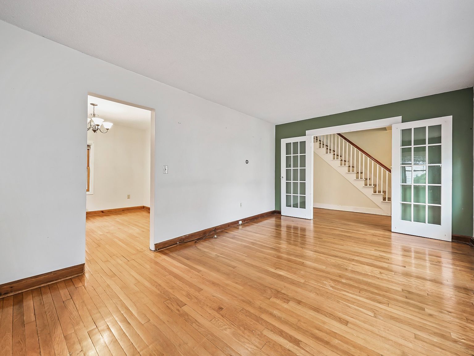 81 Capitol Ave Waterbury, CT 06705 - Thumbnail 4