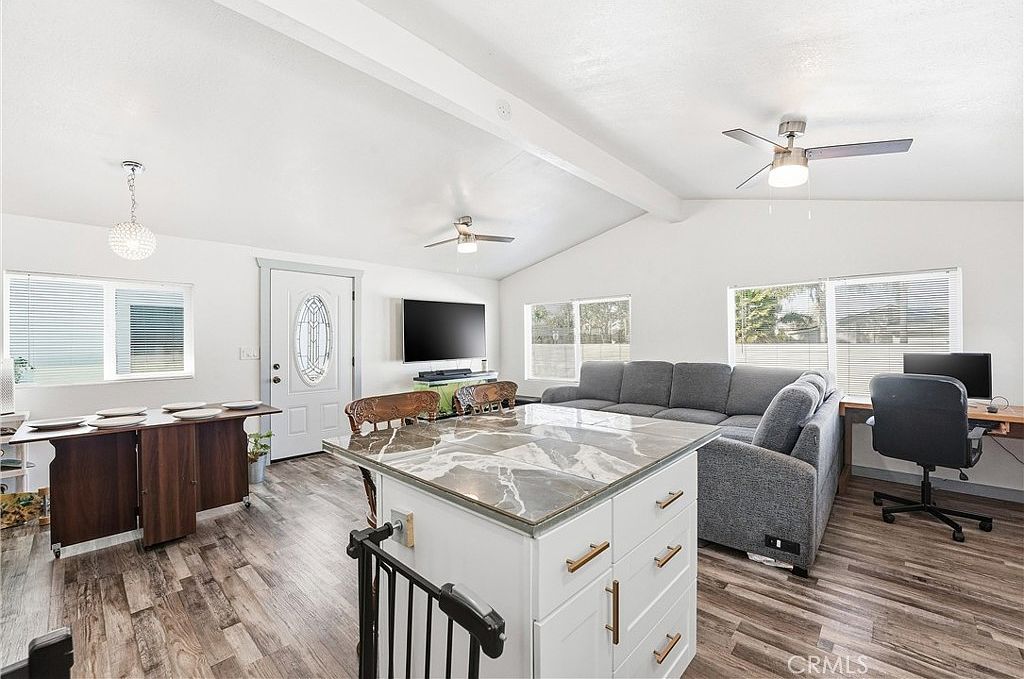 327 W Wilson St Space 107 Costa Mesa, CA 92627 - Thumbnail 4