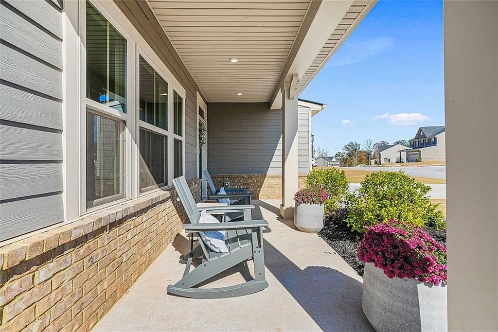 1013 Climbing Rose Way McDonough, GA 30253 - Thumbnail 4