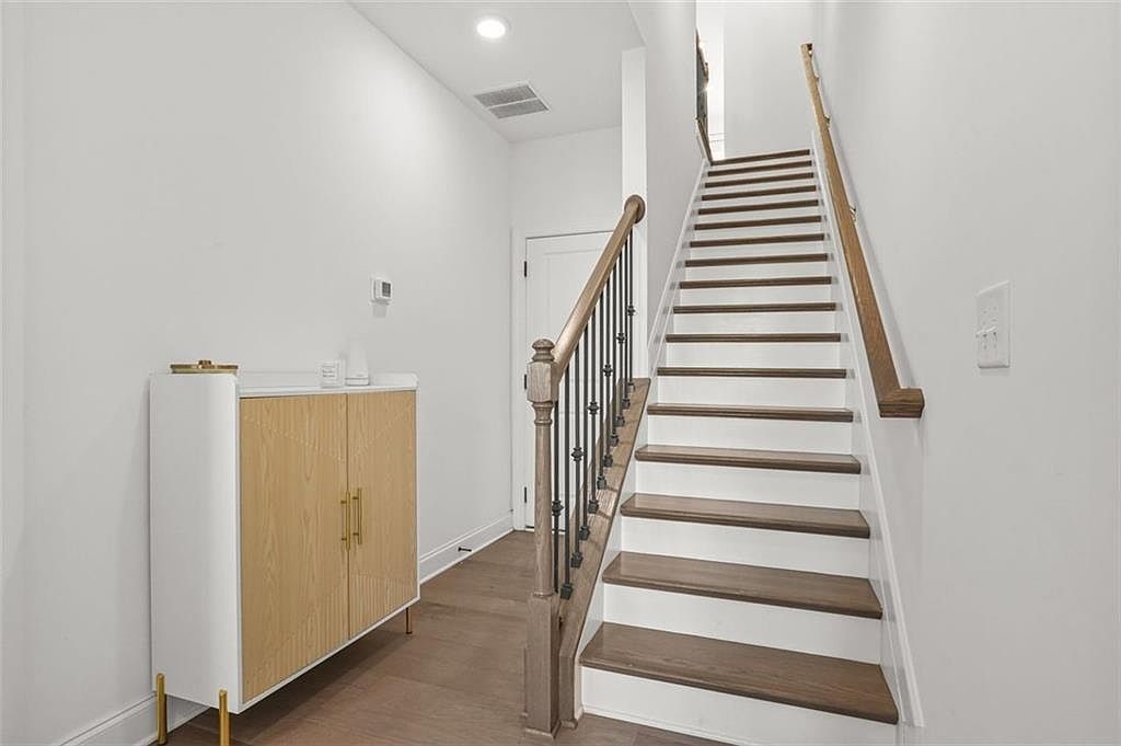 3927 Allegretto Cir Atlanta, GA 30339 - Thumbnail 4