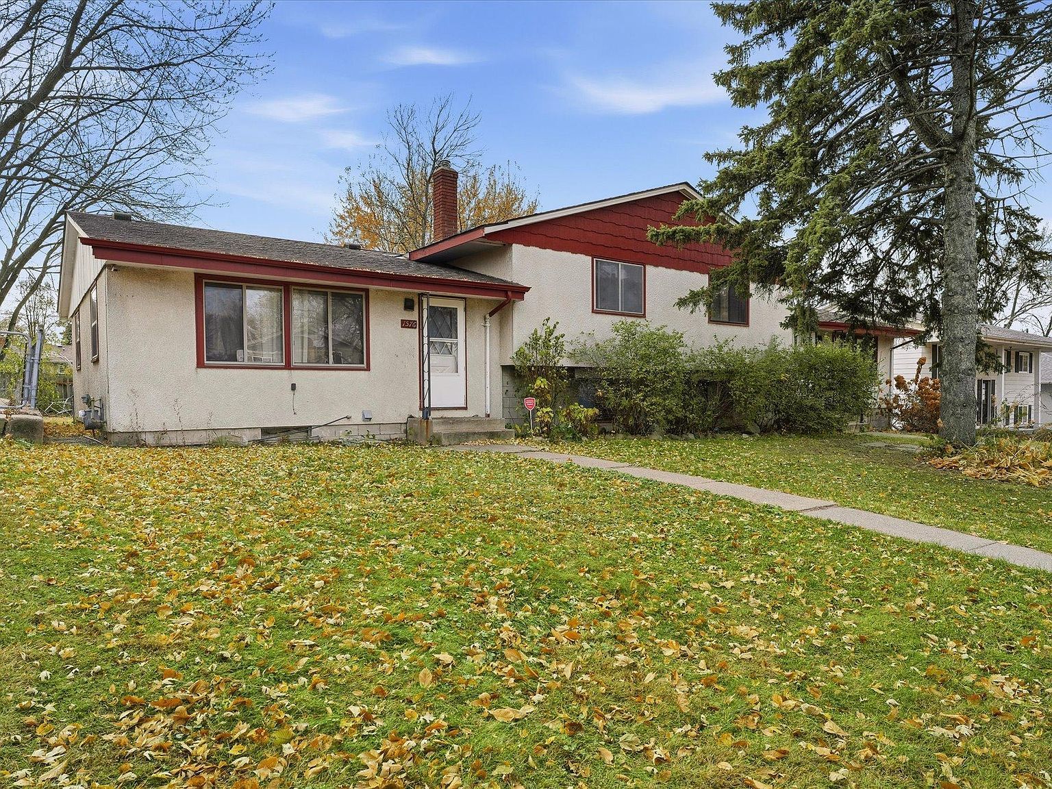 1574 Pacific St Saint Paul, MN 55106 - Thumbnail 4