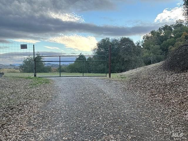 10275 Dewell Road Ext Upper Lake, CA 95485 - Thumbnail 4