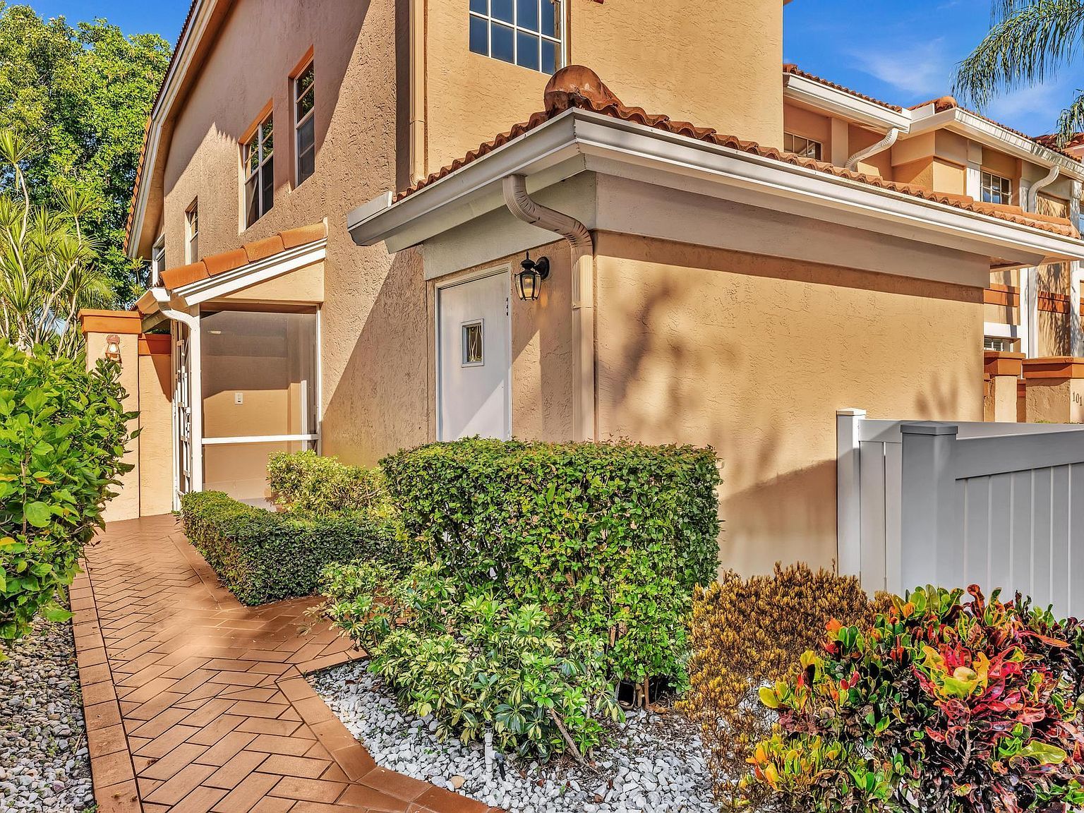 9589 Shadybrook Dr APT 201 Boynton Beach, FL 33437 - Thumbnail 4