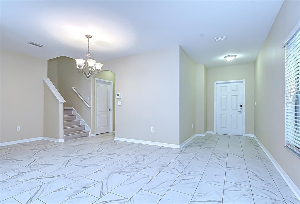 2718 Garden Falls Dr Brandon, FL 33511 - Thumbnail 4