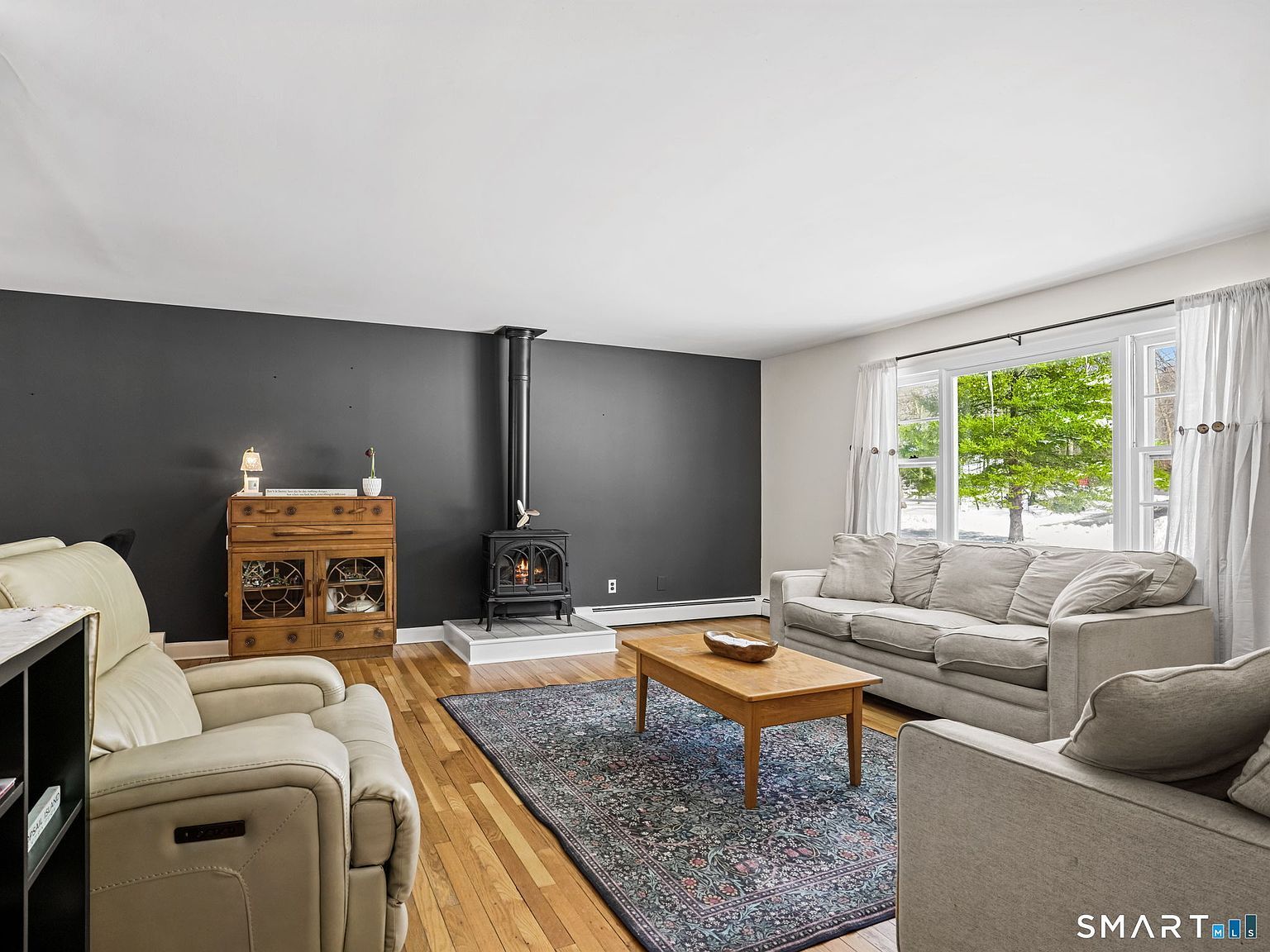 16 Deepdene Rd Trumbull, CT 06611 - Thumbnail 4